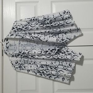 XL Black and White Snakeskin Blazer